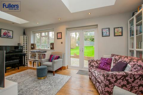 5 bedroom semi-detached house for sale, Slades Gardens, Enfield EN2