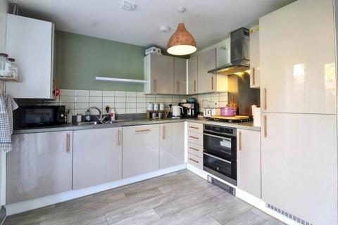 3 bedroom semi-detached house for sale, Merryweather Street, Aylesbury