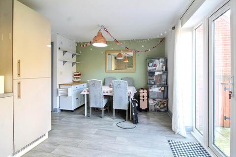 3 bedroom semi-detached house for sale, Merryweather Street, Aylesbury