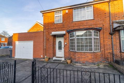 3 bedroom semi-detached house for sale, Kitchener Road, Leicester, LE5