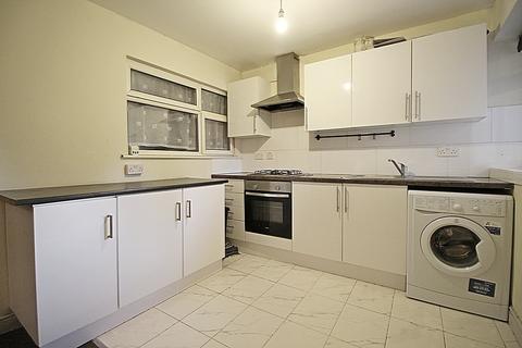 undefined, Hounslow Road, Feltham, TW14