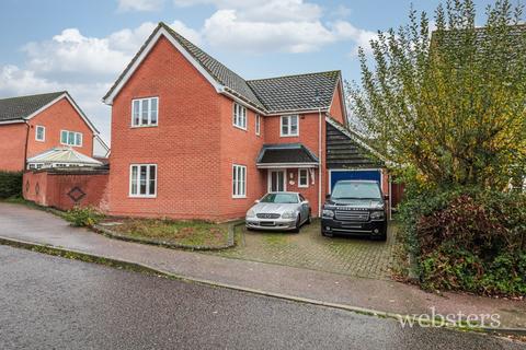 4 bedroom detached house for sale, Poppyfields, Norwich NR10