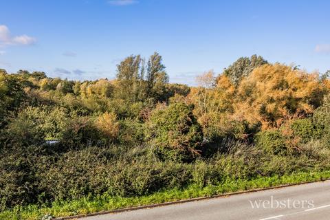 2 bedroom flat for sale, Caddow Road, Norwich NR5