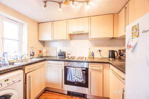 2 bedroom flat for sale, Caddow Road, Norwich NR5