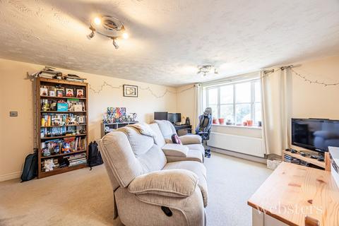 2 bedroom flat for sale, Caddow Road, Norwich NR5