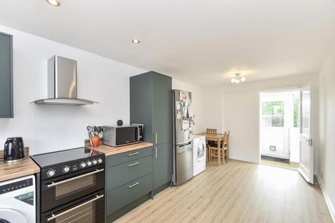 3 bedroom terraced house for sale, Fairways Avenue, Harrogate