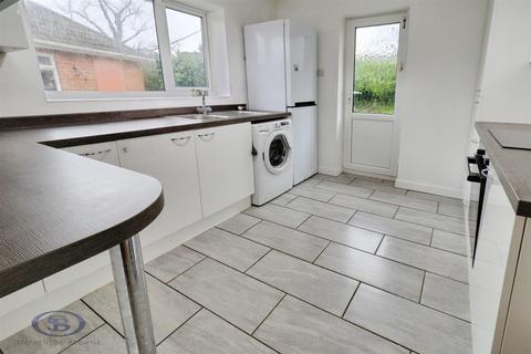 3 bedroom semi-detached bungalow for sale, Grasmere Avenue, Crewe