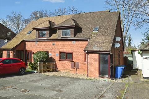 1 bedroom house to rent, Windsor Court, Rectory Close, Bracknell, RG12