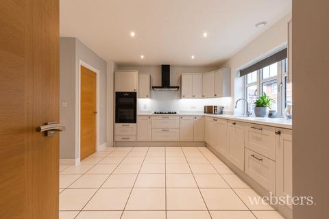 4 bedroom detached house for sale, Sidney Bunn Way, Norwich NR8