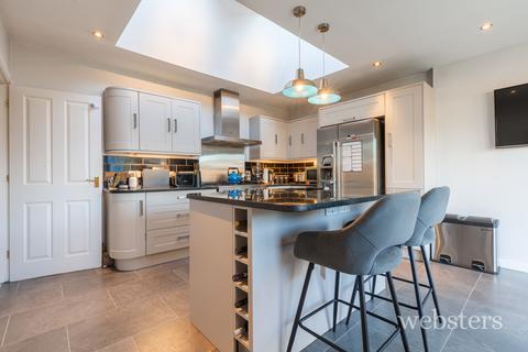 3 bedroom detached bungalow for sale, George Drive, Norwich NR8