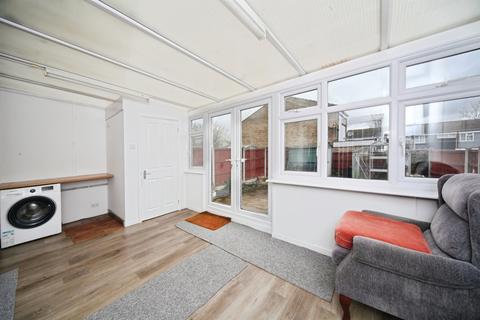3 bedroom end of terrace house for sale, Erin Close, Luton