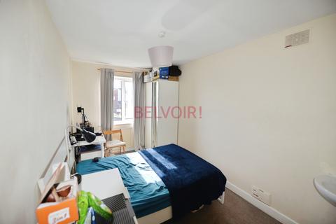 1 bedroom in a house share to rent, English Road, Southampton SO15
