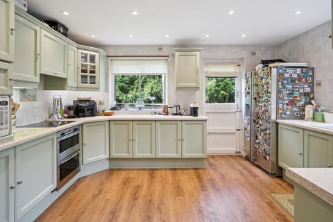 4 bedroom detached house for sale, The Avenue, Worminghall, Aylesbury, Buckinghamshire, HP18