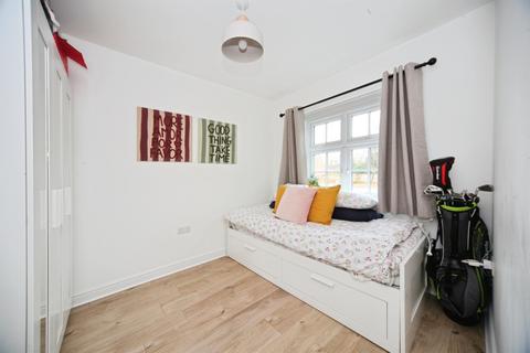 3 bedroom semi-detached house for sale, Armstrong Road, Luton