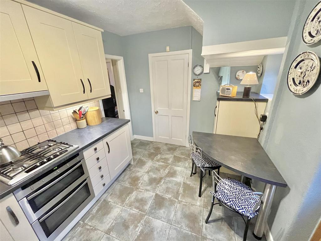Kitchen 3