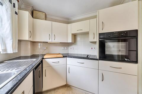 2 bedroom flat for sale, Waterloo Road, Merryfield Court Waterloo Road, TN9