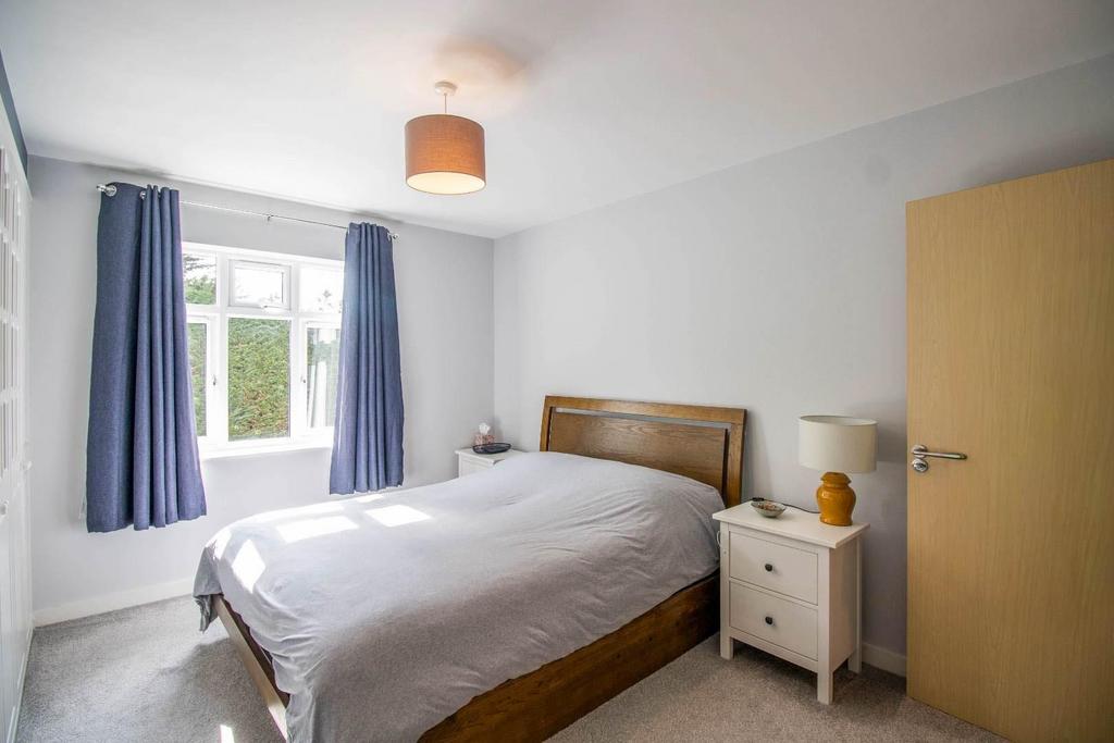 Nw B KDKZ2 ECVg Vb Zac GD1 Q.jpg