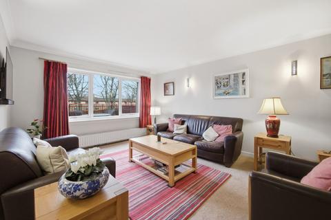 2 bedroom flat for sale, 7/5 Rocheid Park, Edinburgh, EH4