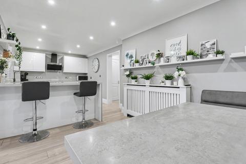 2 bedroom detached house for sale, Bridge Road, Southampton SO31