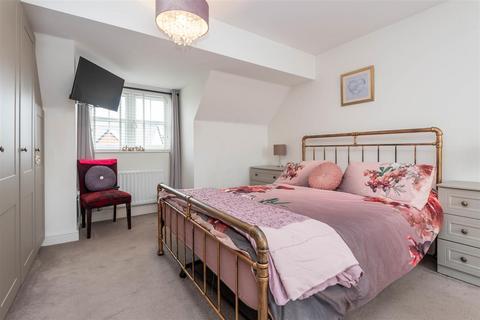 undefined, Larch Lane, Preston PR4