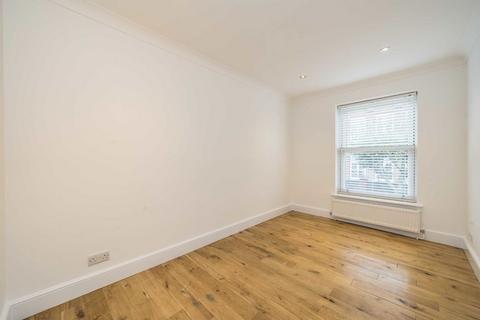 2 bedroom flat to rent, Alpha Street, London SE15