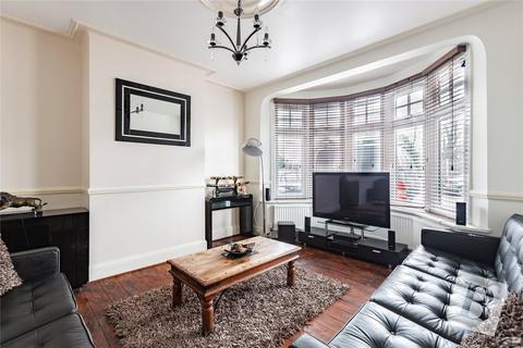 4 bedroom end of terrace house for sale, Bawdsey Avenue, Ilford IG2