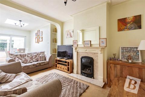 4 bedroom end of terrace house for sale, Bawdsey Avenue, Ilford IG2