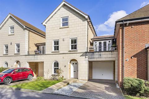 Reservoir Crescent, Reading RG1