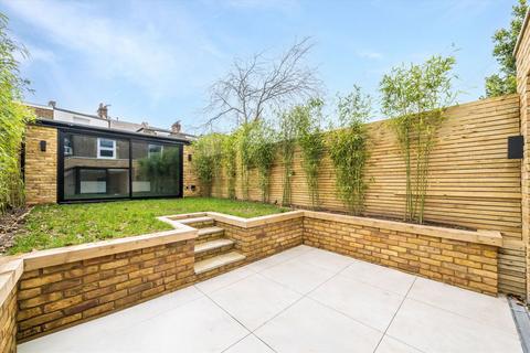 4 bedroom terraced house for sale, Mortimer Road, London NW10