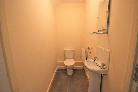 2 bedroom terraced house to rent, Brooklands Drive, Kidderminster DY11