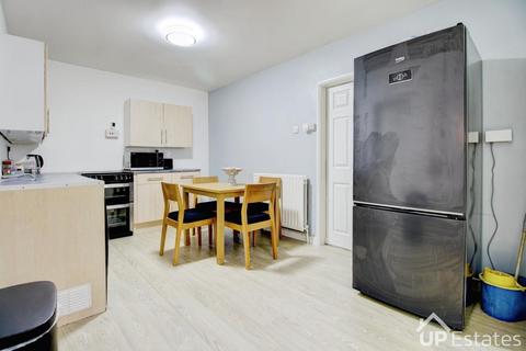 4 bedroom semi-detached house for sale, Masser Road, Holbrooks, Coventry