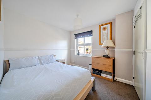 2 bedroom flat for sale, Wordsworth Road, Southwark, London, SE1
