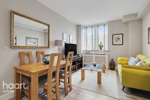 2 bedroom flat for sale, High Road, ILFORD