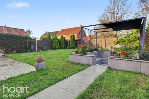 undefined, Newstead Gardens, Norwich