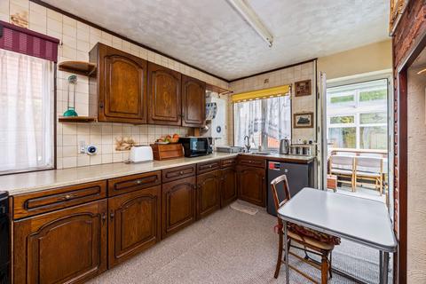 undefined, Farm Close, Hassocks, West Sussex, BN6 8PJ