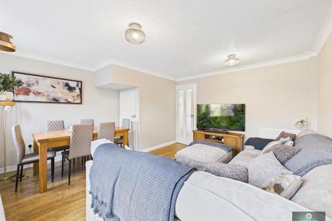 undefined, Alfred Close, Worth RH10