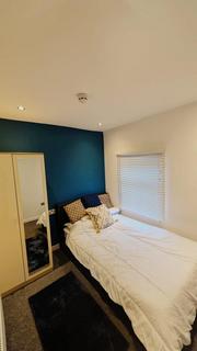 1 bedroom in a house share to rent, Cecil Street, Watford WD24