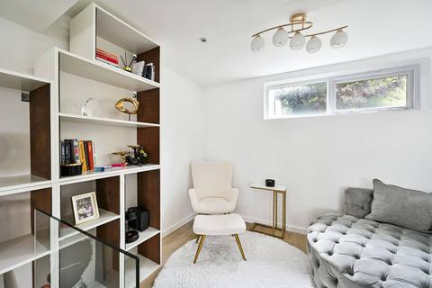 undefined, Walham Yard, Fulham, SW6