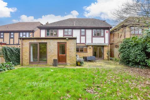4 bedroom detached house for sale, Ditton Place, Aylesford ME20