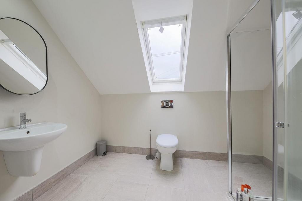 Ensuite