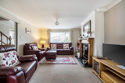 undefined, Queens Mead, Chiddingfold, Godalming, Surrey, GU8