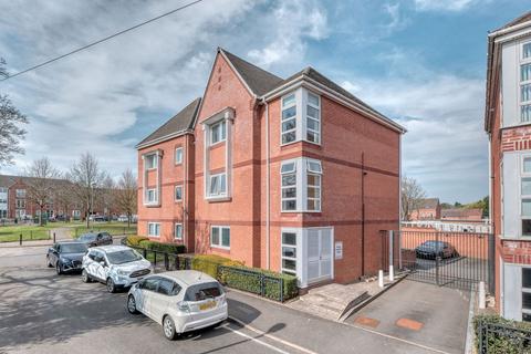 School Close, Northfield, B31