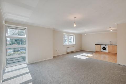 undefined, School Close, Northfield, B31