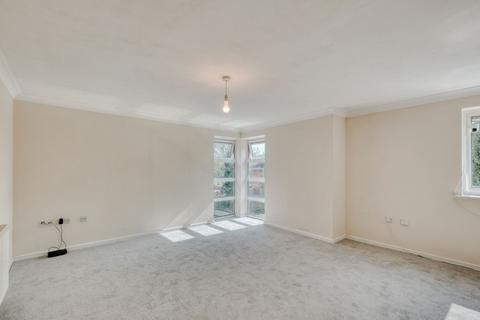 undefined, School Close, Northfield, B31