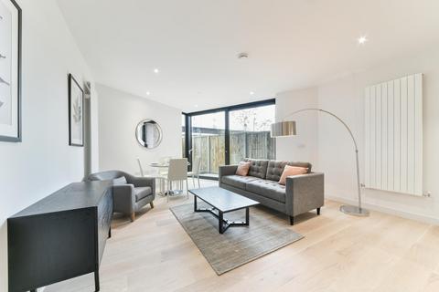 1 bedroom apartment for sale, Summerston House, Royal Wharf, E16