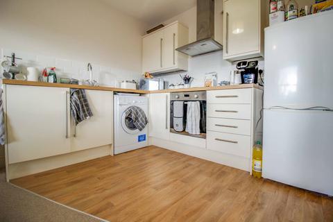 undefined, Dammas Lane, Swindon SN1