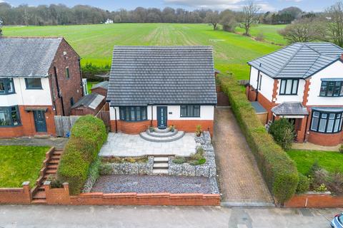 3 bedroom detached bungalow for sale, Barn Lane, Golborne, WA3