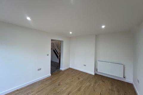 undefined, Linden Close, Crawley, RH10