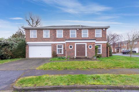 5 bedroom detached house for sale, Chiltern Road, Maidenhead SL6