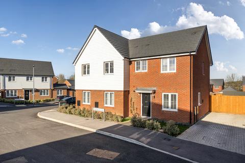 2 bedroom semi-detached house for sale, Woodlark Way, Wokingham RG40